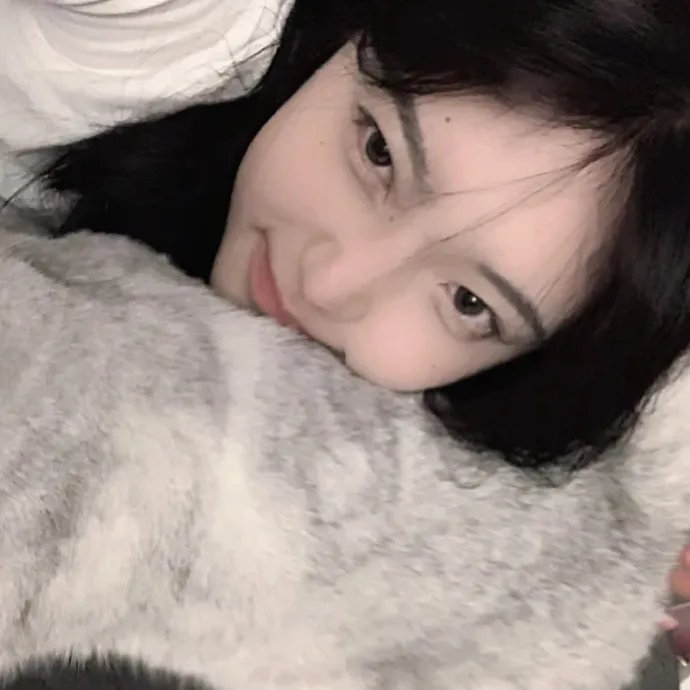 三角窗外是黑夜
